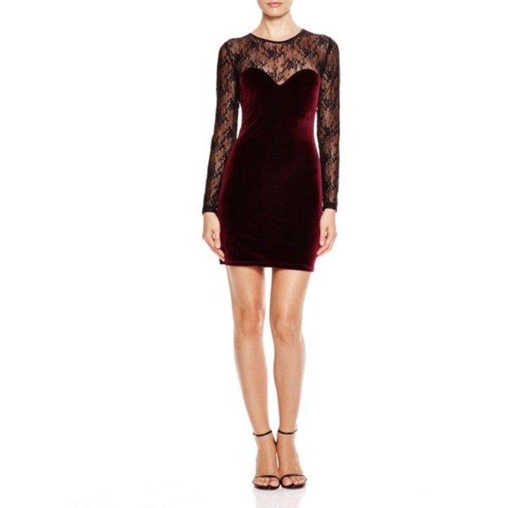 New Aqua Women's Velvet & Lace Dress Size Small
